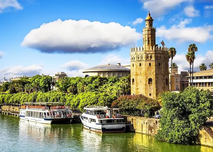 Cder Apartment Center Cathedral And Alcazar