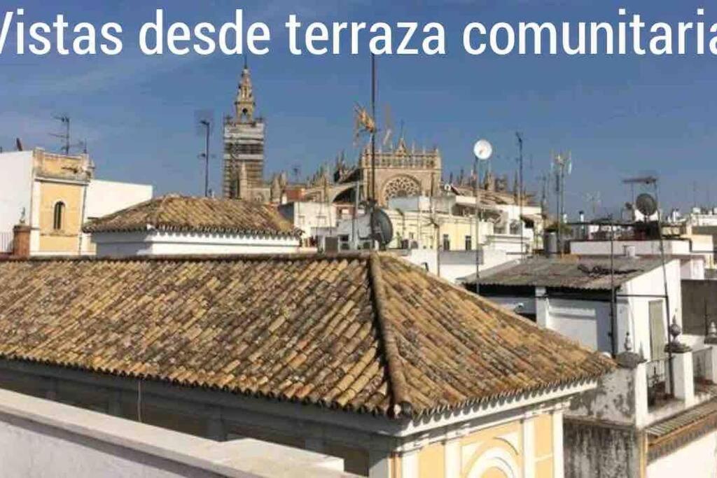 Cder Center Cathedral And Alcazar * Sevilha
