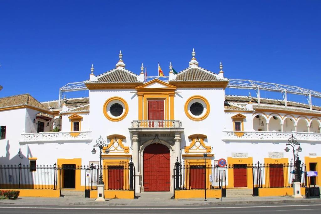 Cder Center Cathedral And Alcazar Sevilha